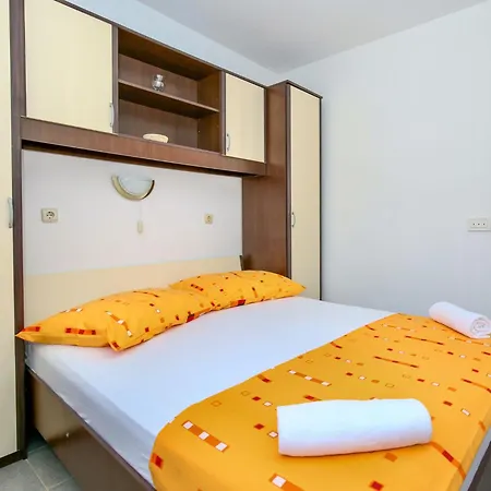 Haus Peric - Kor200 By Interhome Prigradica