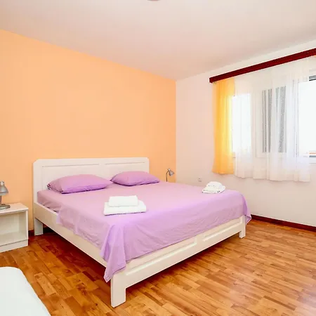 Apartman Haus Peric-1 By Interhome *