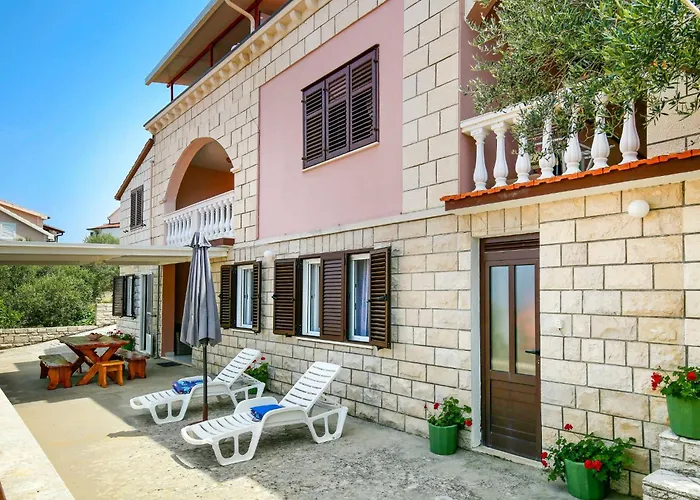 Peric-1 By Interhome *